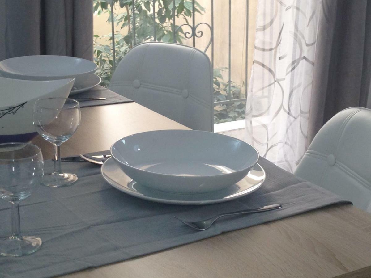 Athenian Flats Apartamento *